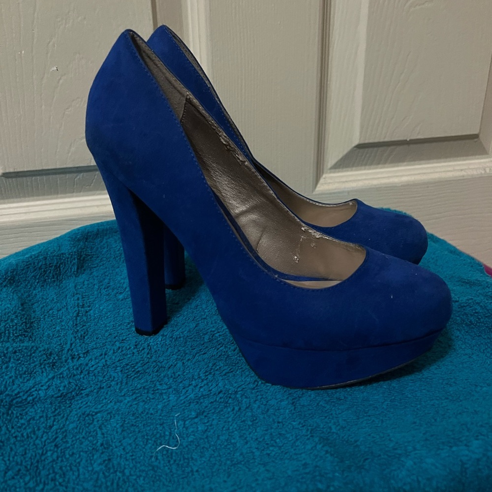 SHI Heels
